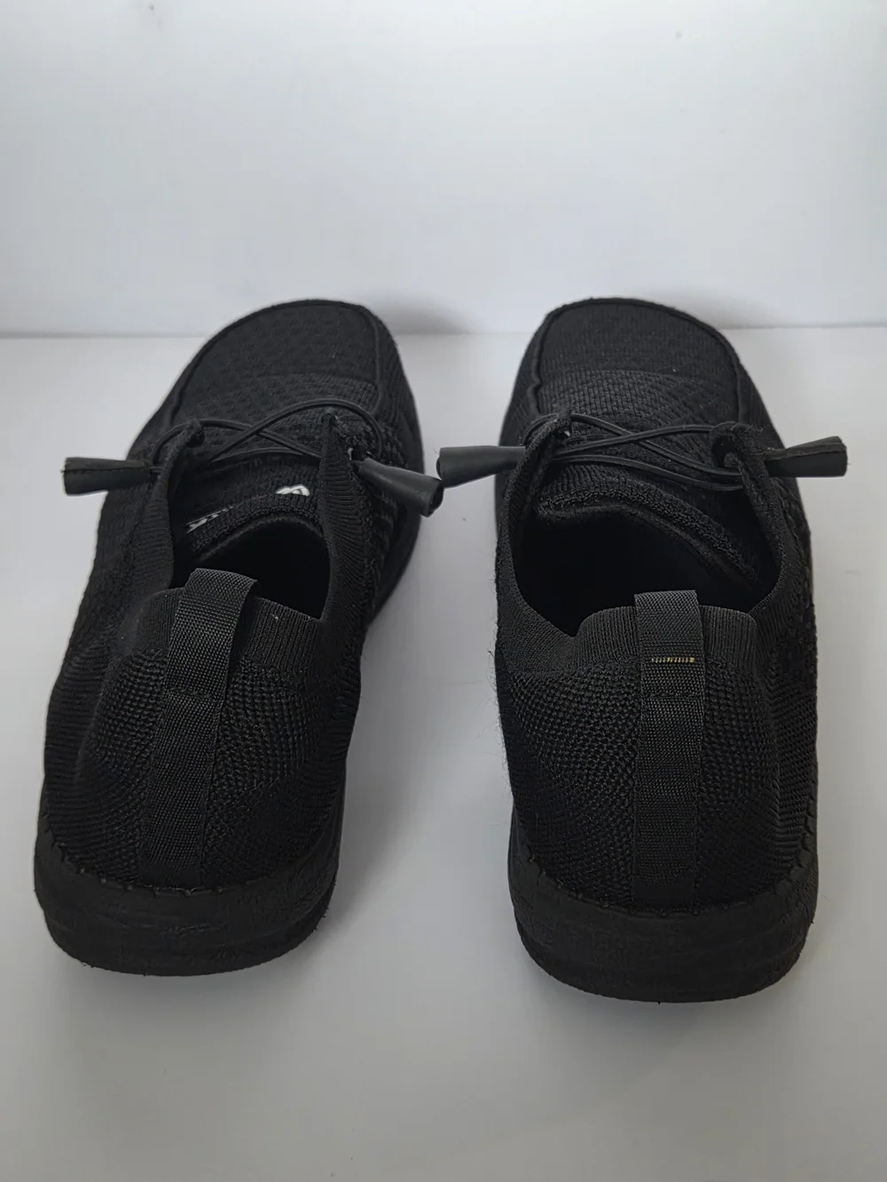 Larnmern Men's Size 9.5 Steel Toe Slip Resistant Safety Work Shoes Black